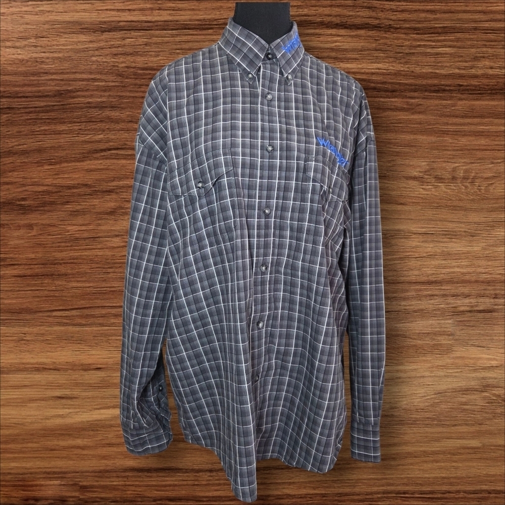 Wrangler Black and Gray Checkered Men's Shirt With Blue Logo Size L